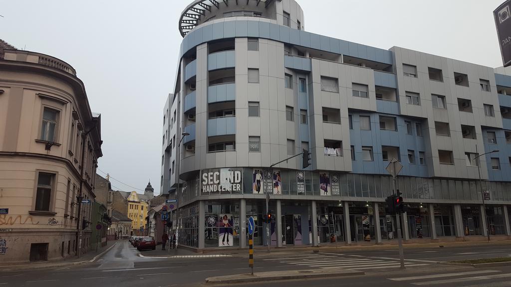 Apartment Centrum - Free Private Parking Nowy Sad Zewnętrze zdjęcie