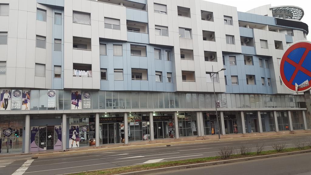 Apartment Centrum - Free Private Parking Nowy Sad Zewnętrze zdjęcie